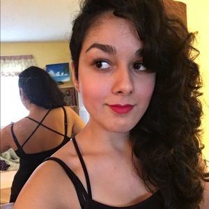 Meet your Posher, Casey